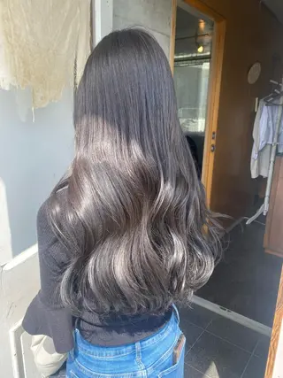 ロング カラー パーマ ヘアアレンジ メンズ キッズ ネイル マツエク・マツパ アイブロウ モリモト サナのヘアスタイル