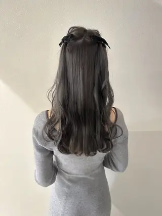 セミロング カラー ヘアアレンジ autre所属・大久保 ひでなりのヘアスタイル