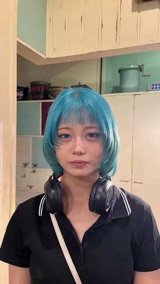 ショート カラー 竹島 綾乃のヘアスタイル