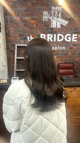 カラー the BRIDGE マナ🎀のヘアスタイル