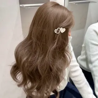 ロング カラー 赤みなし透明感カラー 🩶RION🦋のヘアスタイル