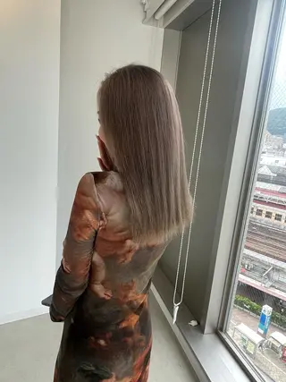 ロング カラー 店長　MANAMI ／ブリーチ／骨格ボブのヘアスタイル