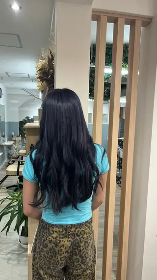 ロング カラー 久保山 遥菜のヘアスタイル