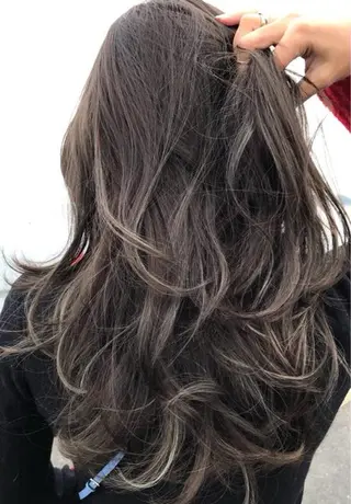 ロング YU MAのヘアスタイル