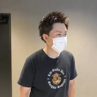 ショート ヨシカワ タツキのヘアスタイル