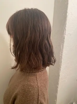 ミディアム musiiik saya/今泉のヘアスタイル