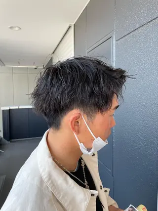 ショート パーマ メンズ 小林 崇雅　ダウンパーマのヘアスタイル