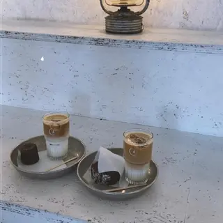 TIDEHAIR SHIHOのヘアスタイル