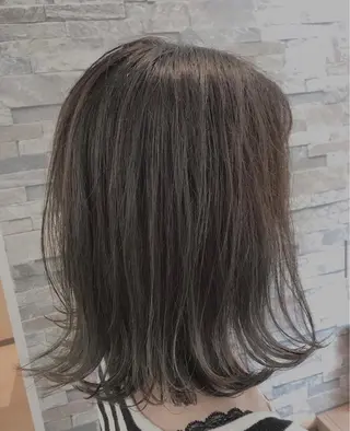 ミディアム カラー 蟹江 聡太✨レイヤーカットのヘアスタイル