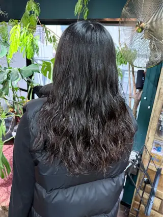 ロング パーマ vivre libre所属・仲村 真里奈のヘアスタイル