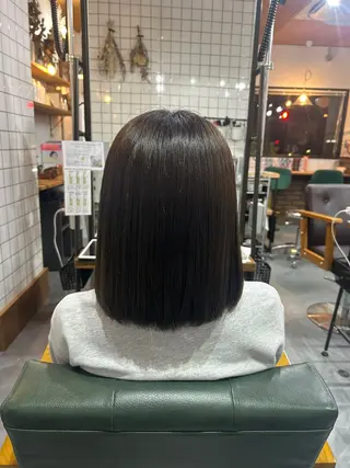 ミディアム カラー 倉本 美優のヘアスタイル