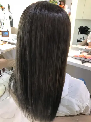 ロング カラー 清藤 綾のヘアスタイル