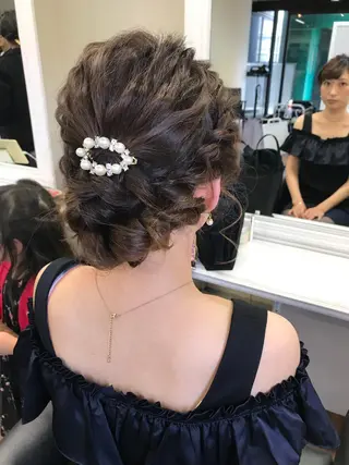 セミロング カラー パーマ ヘアアレンジ 成松 勇治のヘアスタイル