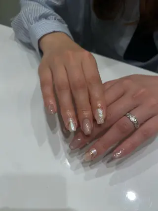 ネイル EARTH coiffure beaute 東松山店所属・町田 杏花のネイルデザイン