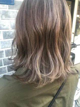 セミロング カラー ✳︎SERA✳︎ 平日のみご案内のマツエク・マツパデザイン