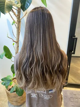ロング カラー 🌼ハイライト透明感 🌼maiのヘアスタイル