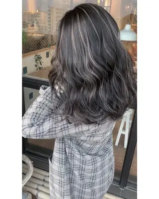 カラー Beyond（kitaro）所属・石井辰功也 フリーランス美容師のヘアスタイル