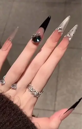 ネイル なな_ CloudyChanのネイルデザイン