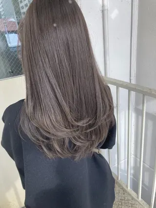 セミロング roka ノゾミのヘアスタイル