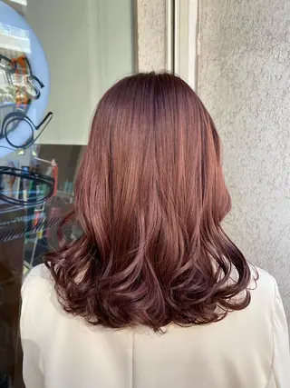 セミロング カラー haru .のヘアスタイル