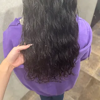 ロング パーマ 女性限定 / AYANO 💗🪽のヘアスタイル