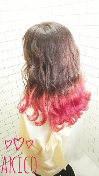 セミロング カラー LUXBE GALLERY なんば駅前店所属・ラックスビーギャラリ ー AKICOのヘアスタイル