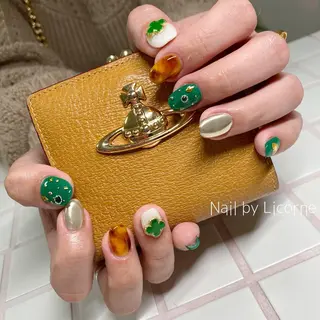 ネイル Nail by Licorneのネイルデザイン