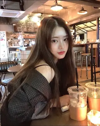 ロング カラー 莉乃/縮毛矯正/髪質 改善/艶カラーのヘアスタイル