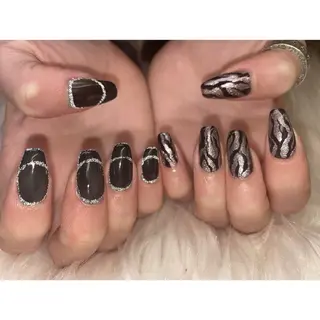 ネイル ティーエヌ 金山駅東口店のネイルデザイン