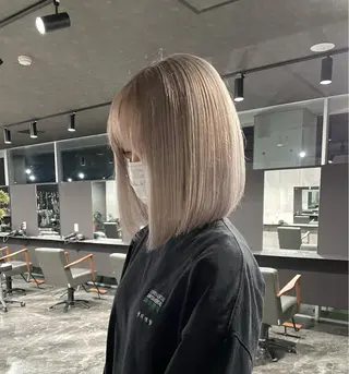 カラー REGOLITH （レゴリス）所属・山田隆成/韓国カット バレ、ハイライト得意のヘアスタイル