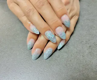 ネイル MADIA本厚木店所属・MADIA _hinaのネイルデザイン