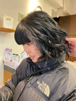 ミディアム パーマ ナチュラルヘア🫧 ナナミのヘアスタイル