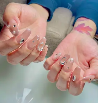 ネイル 加瀬 アンジェリーのネイルデザイン