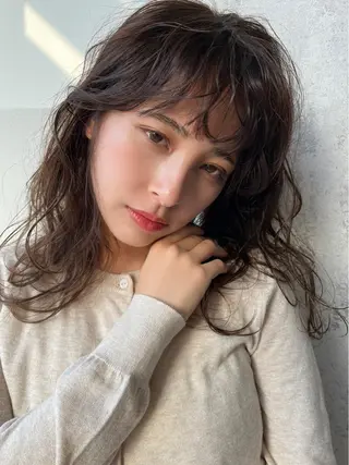 ミディアム カラー ヘアアレンジ umu.［韓国ヘア /レイヤーカット］のヘアスタイル