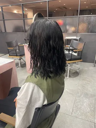 セミロング 鈴木瑛里／ブロンド ベージュ／男女のヘアスタイル