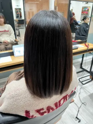 ミディアム アイバ シュンのヘアスタイル