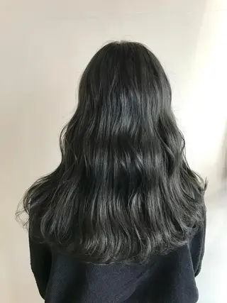 セミロング カラー Kro ハイトーン×ブリーチのヘアスタイル