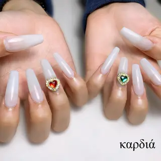 ネイル καρδιά -ｶﾙﾃﾞｨｱ-のネイルデザイン