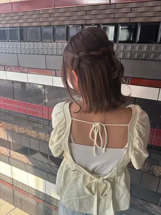 ミディアム 色落ちまで2度綺麗な ハイトーン🪞／ミクのヘアスタイル