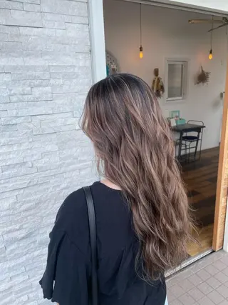 ロング カラー 🌸小掛🌸 豊橋外国人風カラーのヘアスタイル