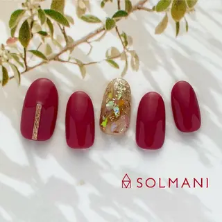 ネイル SOLMANI 予約担当のネイルデザイン