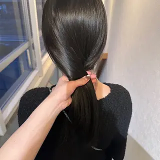 ロング カラー 出路 亜理紗のヘアスタイル