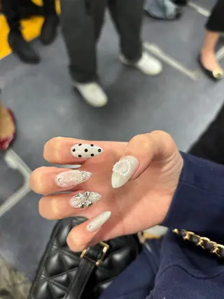 ネイル Aira salon所属・くるみ🎀 /高田馬場 nailのネイルデザイン
