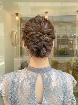 セミロング ヘアアレンジ ヘアアレンジ にいた　かづしげのヘアスタイル