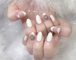 ネイル RINA 🤍のネイルデザイン