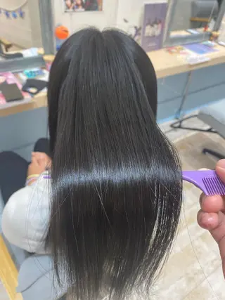 ロング 若山 敦のヘアスタイル