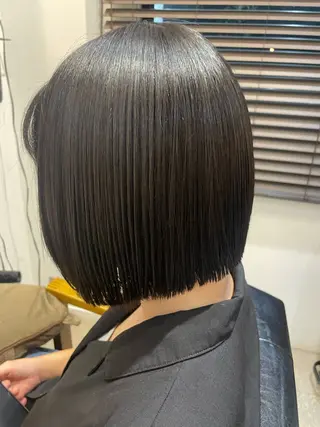 ミディアム 南雲 由麻のヘアスタイル