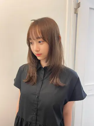 セミロング カラー riko/yew /顔まわりカットのヘアスタイル