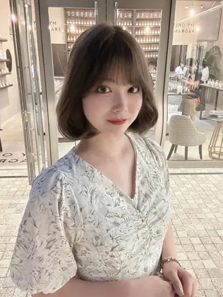 ミディアム カラー 顔周り似合わせ・巻け るレイヤー水谷航大のヘアスタイル