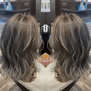 セミロング KIRA✩.*˚小川 仁美のヘアスタイル